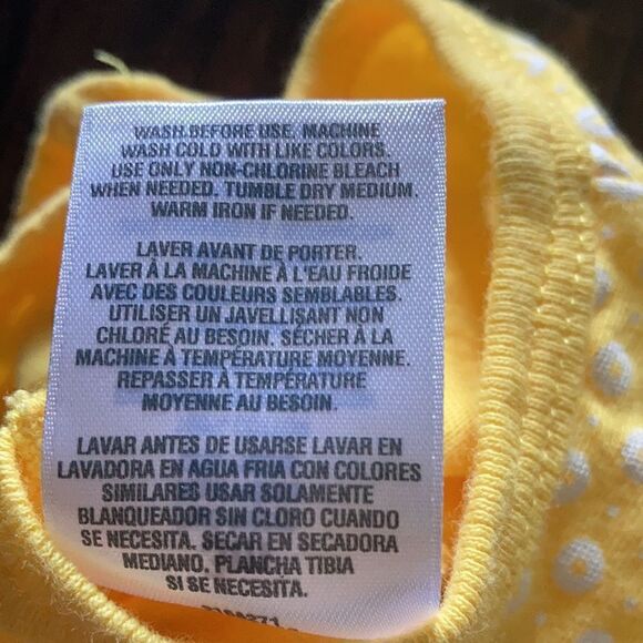 NEW Carter’s Baby Girl Yellow Ruffle One Piece Ladybug 🐞 Polkadot Pattern 3 Mo - Picture 6 of 6